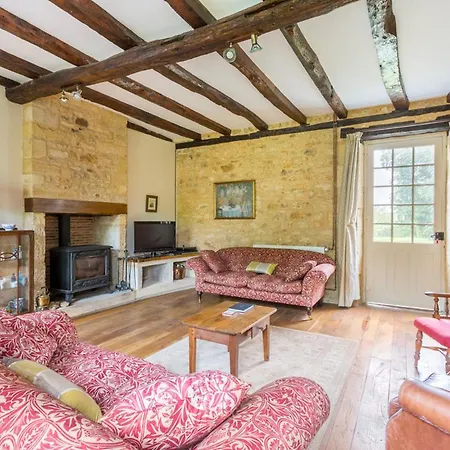 Saint-felix-de-reillac-et-mortemart Sleeps 6 *