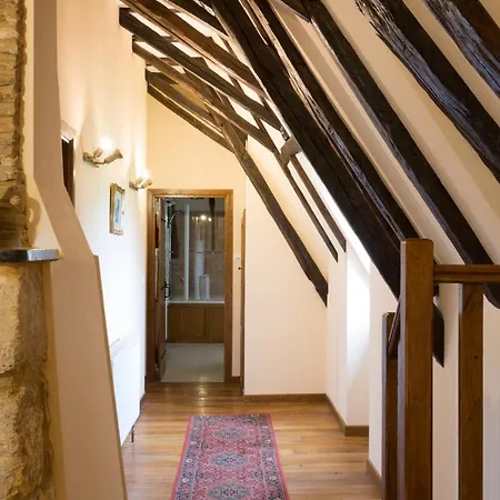 Villa Saint-felix-de-reillac-et-mortemart Sleeps 6